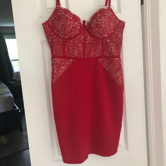 Red Dress - Picture 2 of 2